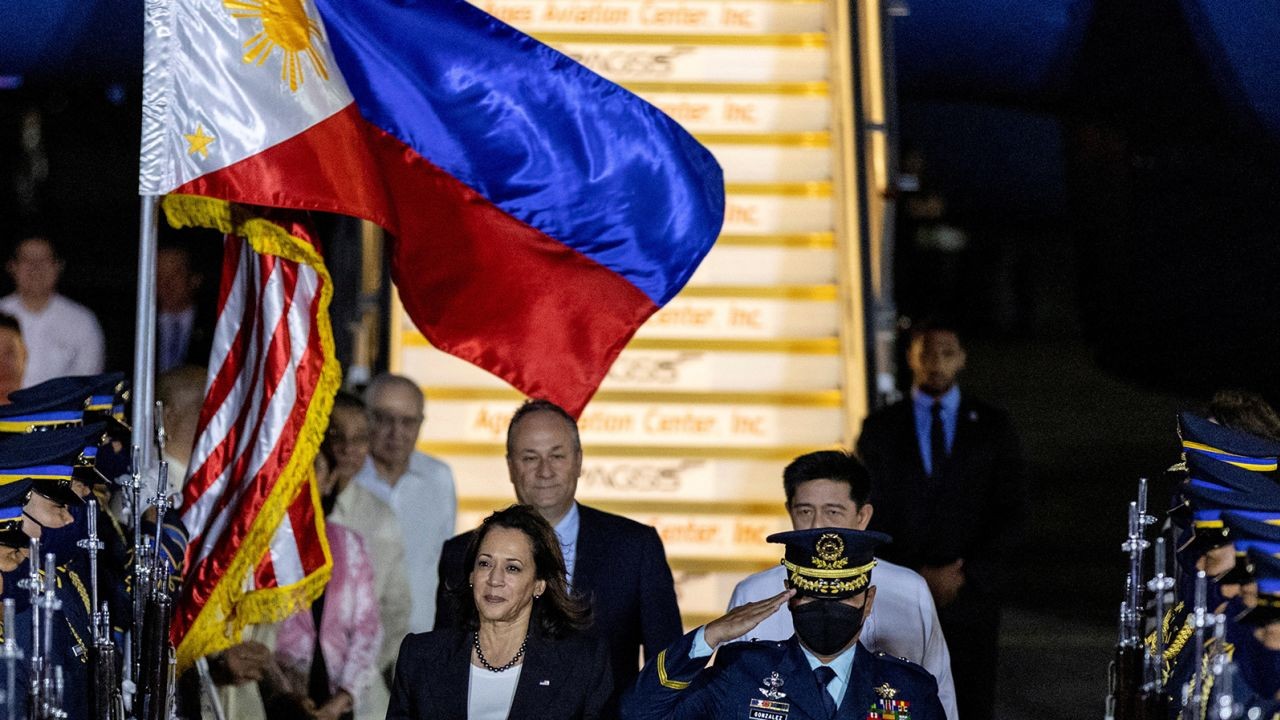 Mỹ cam kết cùng Philippines bảo vệ các quy tắc quốc tế liên quan Biển Đông