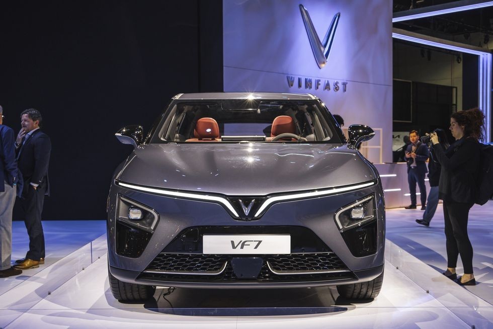 Cận cảnh chi tiết VinFast VF7 tại Los Angeles Auto Show 2022 Cận cảnh chi tiết VinFast VF7 tại Los Angeles Auto Show 2022