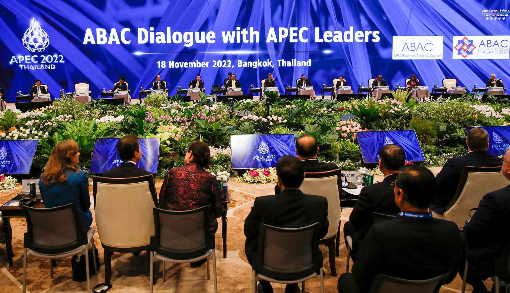Chủ tịch nước Nguyễn Xuân Phúc thăm Thái Lan và dự APEC 29: Chuyến đi đa thông điệp
