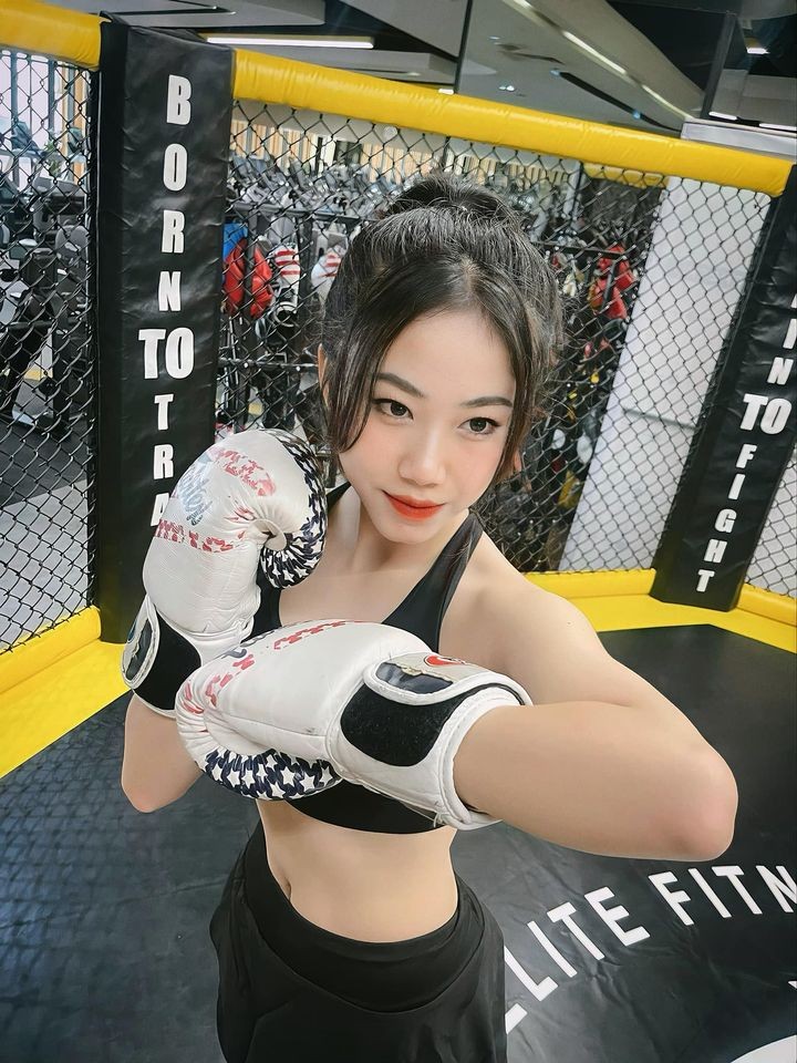 Nhan sắc đốn tim của Hot girl fan Argentina trong 'Nóng cùng World Cup 2022'