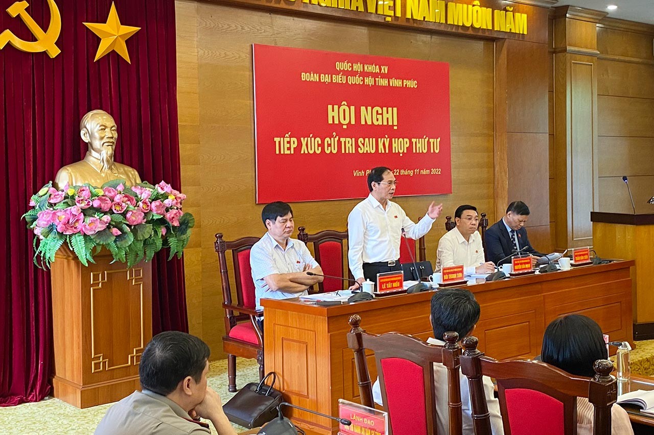 Bộ trưởng Ngoại giao Bùi Thanh Sơn và đoàn đại biểu Quốc hội tỉnh Vĩnh Phúc tiếp xúc cử tri sau kỳ họp thứ 4, Quốc hội khóa XV Bộ trưởng Ngoại giao Bùi Thanh Sơn và đoàn đại biểu Quốc hội tỉnh Vĩnh Phúc tiếp xúc cử tri sau kỳ họp thứ 4, Quốc hội khóa XV