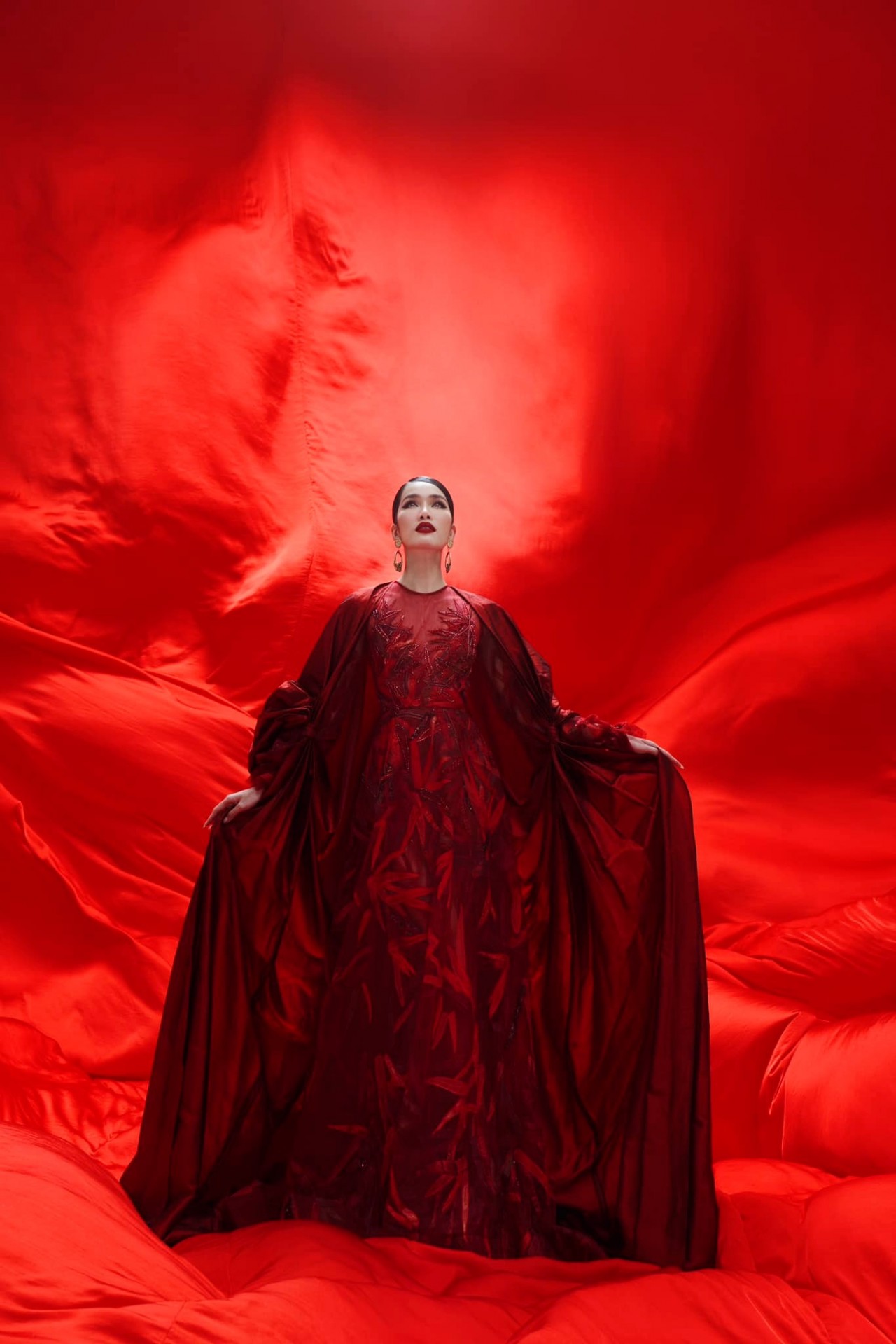 Á hậu Phương Anh