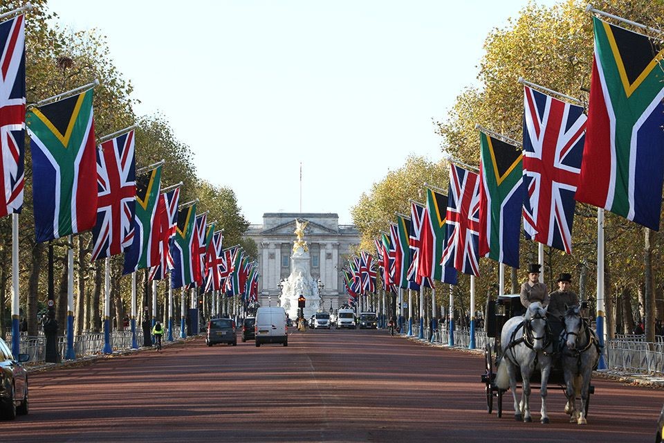 Ngày 22/11, Tổng thống Cyril Ramaphosa bắt đầu “chuyến thăm lịch sử” kéo dài 2 ngày tới Anh.