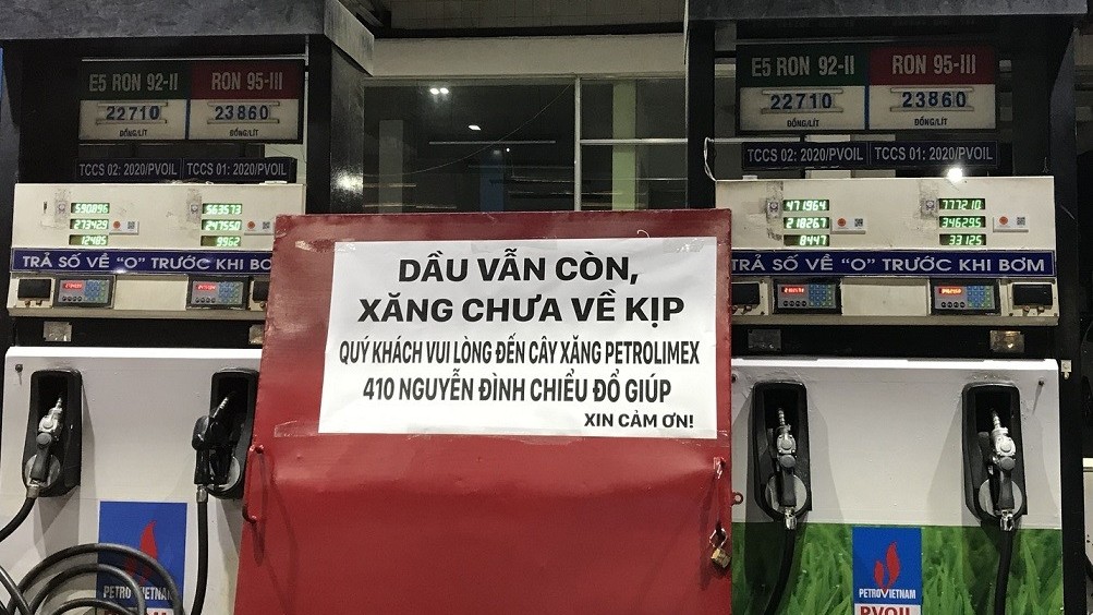 Giá xăng dầu hôm nay 24/11: Quay đầu lao dốc; 10 tháng, Việt Nam chi gần 7,4 tỉ USD để nhập khẩu xăng dầu Giá xăng dầu hôm nay 24/11: Quay đầu lao dốc; 10 tháng, Việt Nam chi gần 7,4 tỉ USD để nhập khẩu xăng dầu