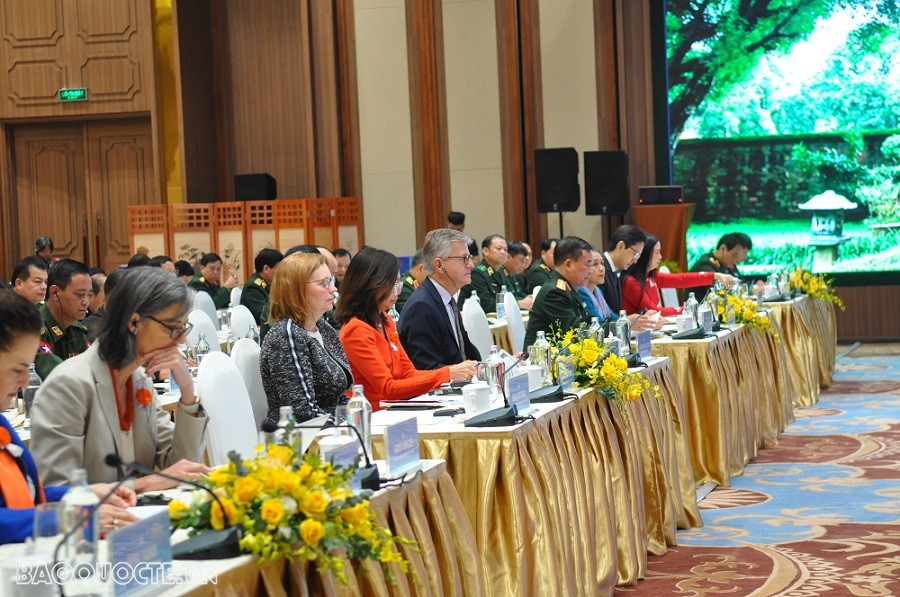 (11.26) Các đại biểu, khách mời tham dự Hội nghị. (Ảnh: Minh Quân)