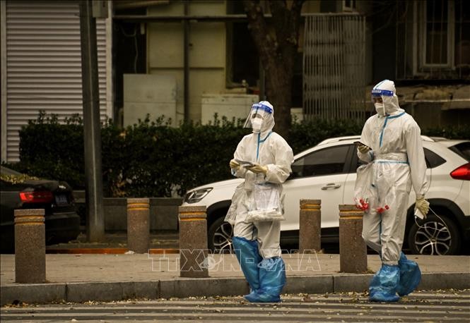 Thủ đô Bắc Kinh (Trung Quốc) vắng lặng do siết chặt phòng chống dịch COVID-19