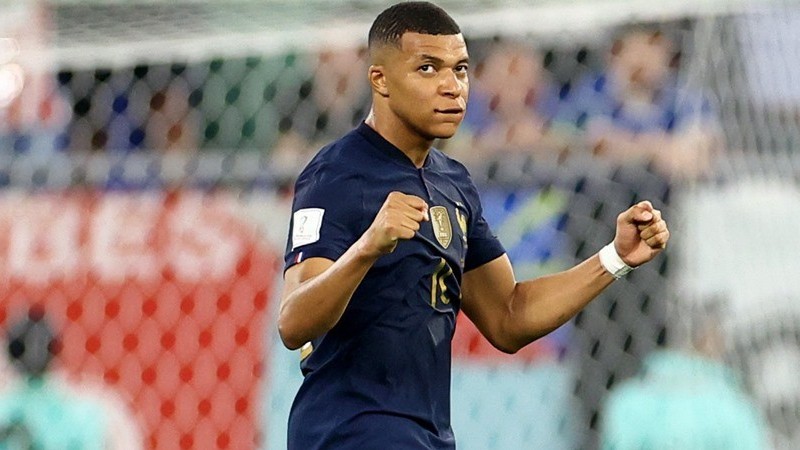 World Cup 2022: Kylian Mbappe tỏa sáng, Pháp trở thành đội tuyển đầu tiên vào vòng 1/8 World Cup 2022: Kylian Mbappe tỏa sáng, Pháp trở thành đội tuyển đầu tiên vào vòng 1/8