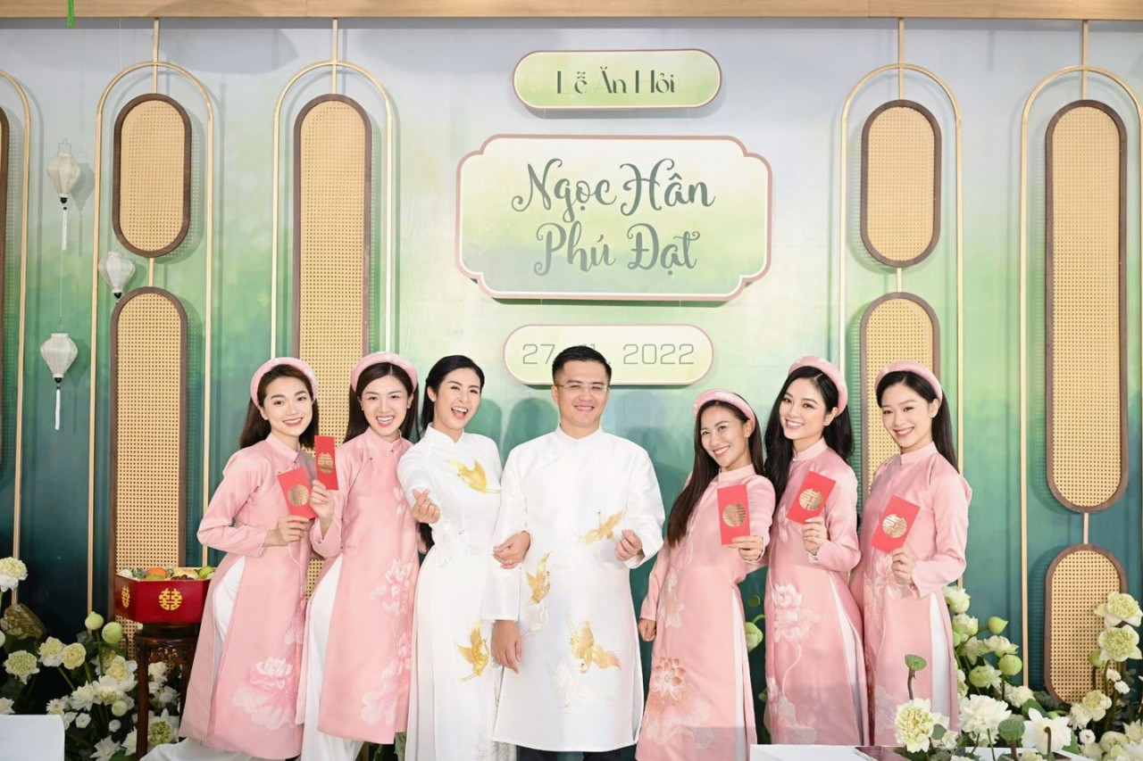 Lễ ăn hỏi đặc biệt của Hoa hậu Ngọc Hân