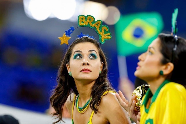 World Cup 2022: Nhan sắc không thể rời mắt của các cổ động viên nữ Brazil trên khán đài World Cup 2022: Nhan sắc không thể rời mắt của các cổ động viên nữ Brazil trên khán đài