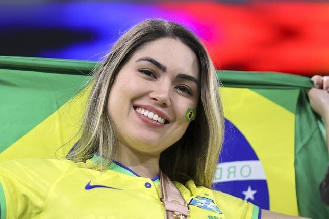 World Cup 2022: Nhan sắc không thể rời mắt của các cổ động viên nữ Brazil trên khán đài World Cup 2022: Nhan sắc không thể rời mắt của các cổ động viên nữ Brazil trên khán đài