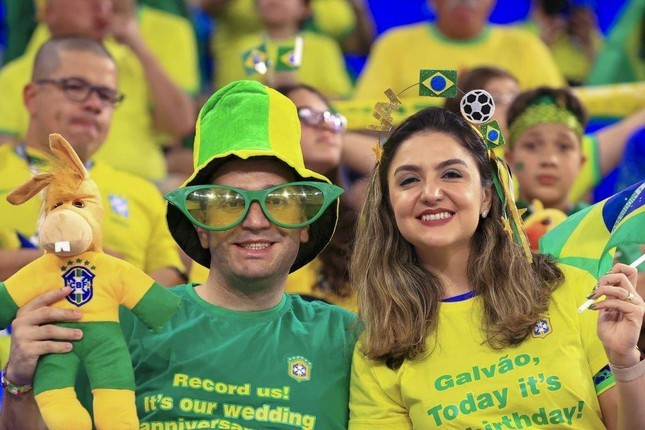 World Cup 2022: Nhan sắc không thể rời mắt của các cổ động viên nữ Brazil trên khán đài World Cup 2022: Nhan sắc không thể rời mắt của các cổ động viên nữ Brazil trên khán đài