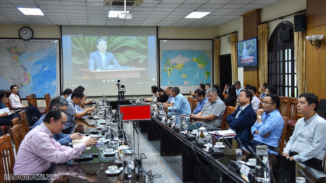 Bộ Ngoại giao tổ chức Hội nghị trực tuyến tiếp sóng Hội nghị toàn quốc về phương hướng phát triển vùng Đồng bằng sông Hồng