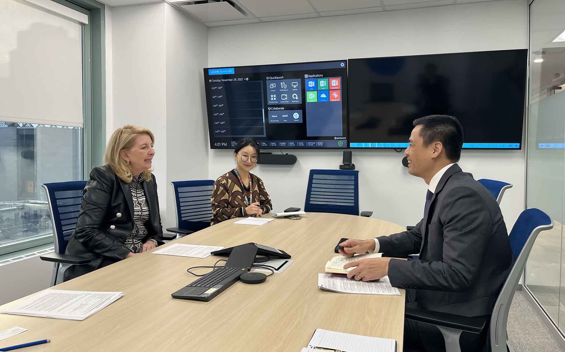 Đại sứ Đặng Hoàng Giang làm việc với bà Catherine Russell, Giám đốc chấp hành Quỹ Nhi đồng LHQ