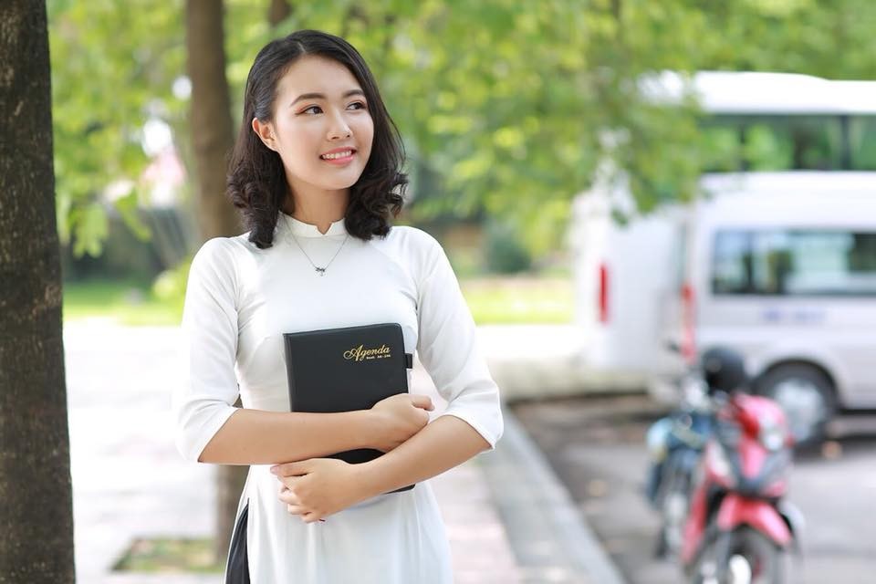 Thủ khoa ĐH Kinh tế Quốc dân vào chung kết Hoa hậu Việt Nam 2022