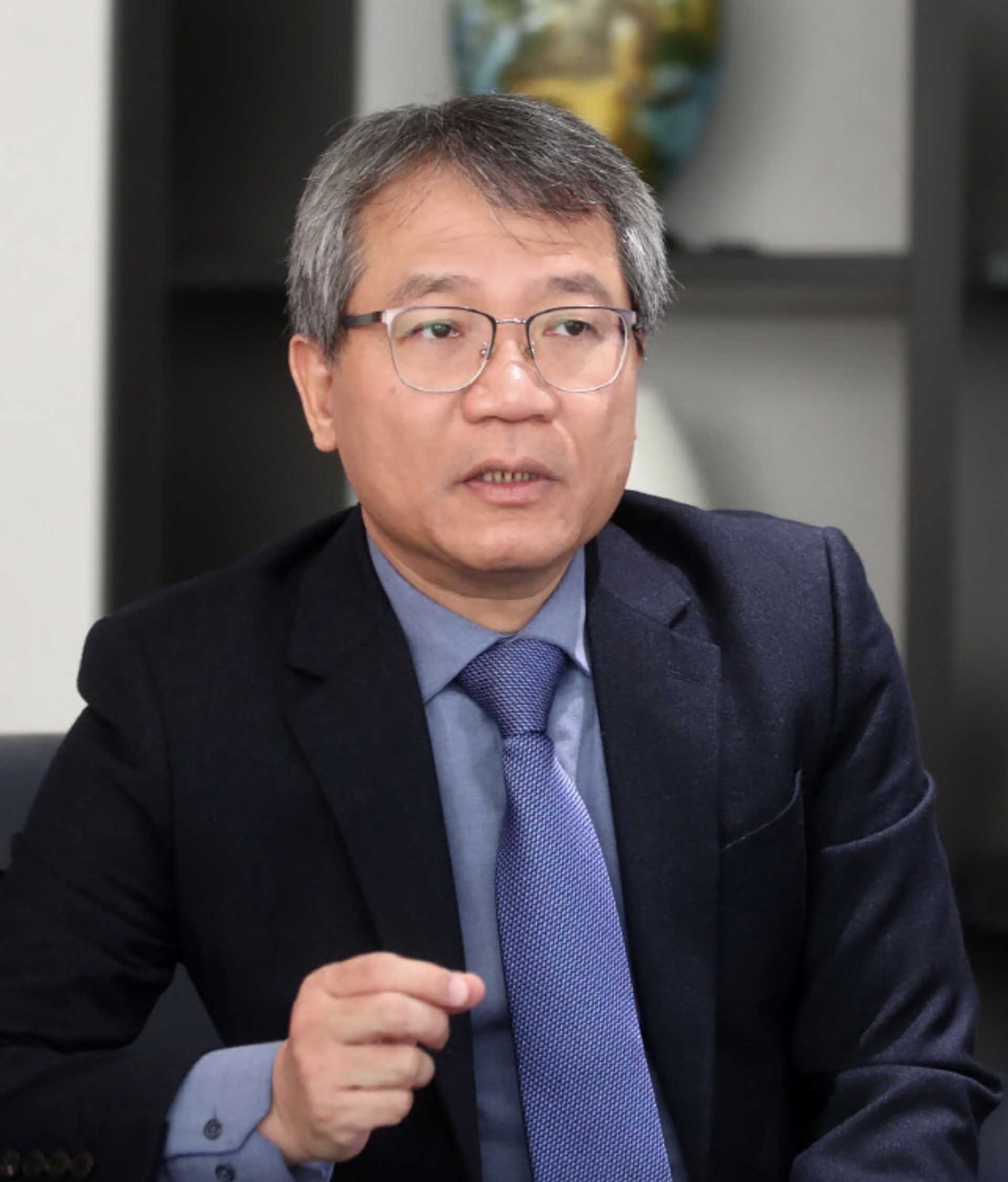 Đại sứ Việt Nam tại Hàn Quốc Nguyễn Vũ Tùng.