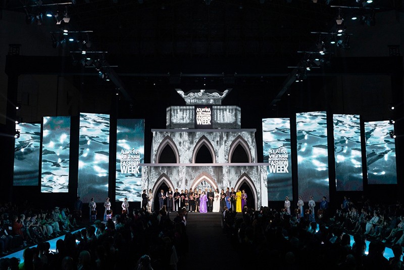 Aquafina Tuần lễ thời trang Quốc tế Việt Nam Thu Đông 2022 khép lại thành công rực rỡ