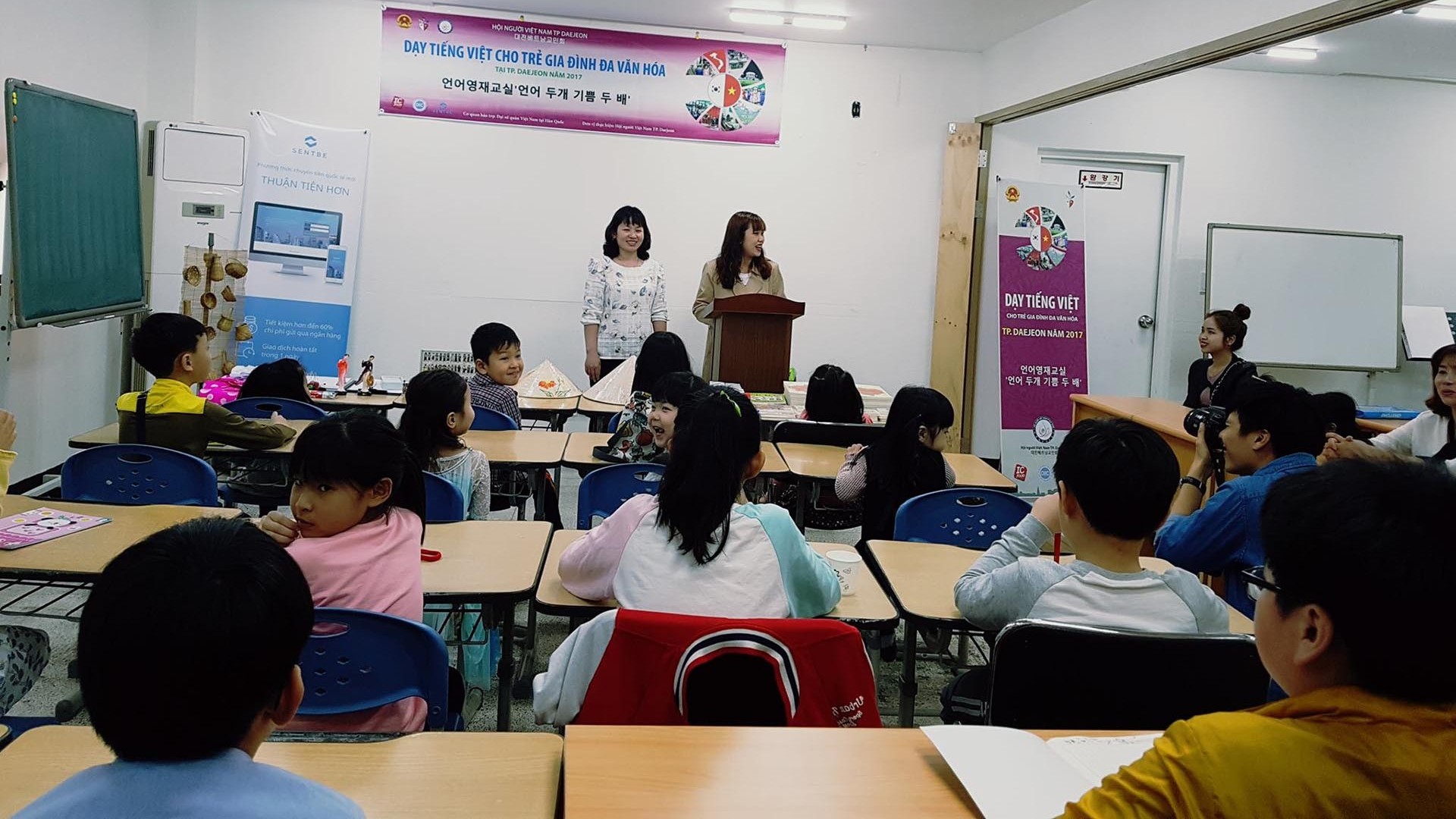 Ươm mầm tiếng Việt cho con em gia đình Việt-Hàn Ươm mầm tiếng Việt cho con em gia đình Việt-Hàn