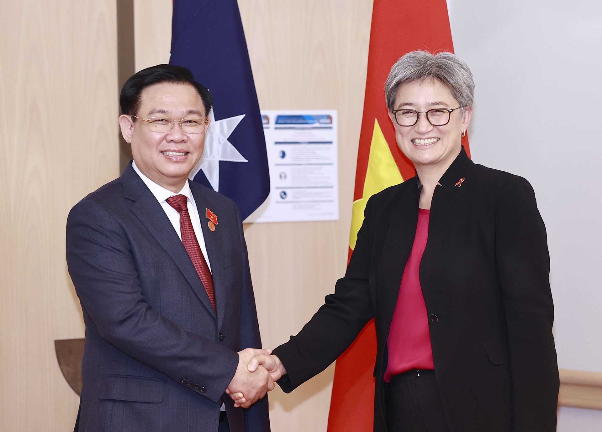 Chủ tịch Quốc hội Vương Đình Huệ tiếp Bộ trưởng Ngoại giao Australia Penny Wong. (Nguồn: TTXVN) Chủ tịch Quốc hội Vương Đình Huệ tiếp Bộ trưởng Ngoại giao Australia Penny Wong. (Nguồn: TTXVN)