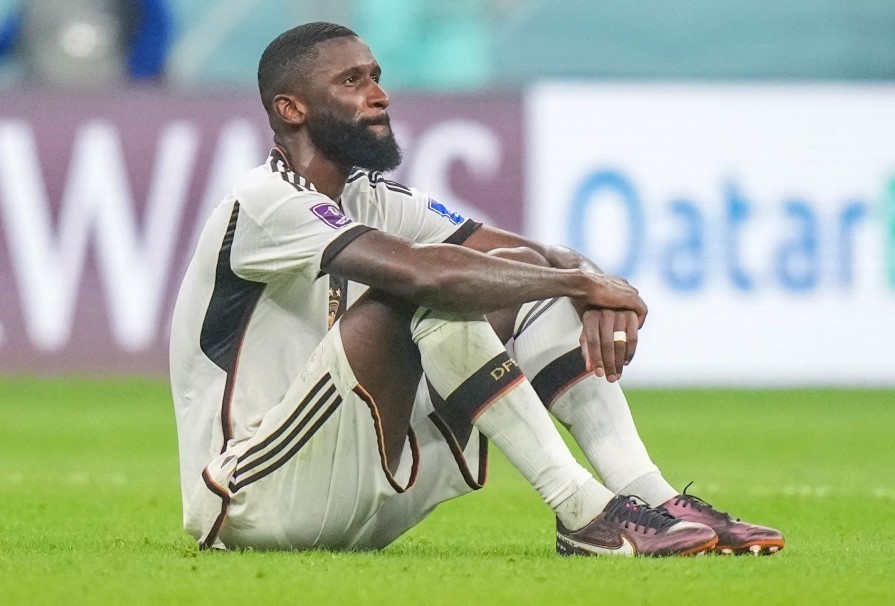 Nước mắt cầu thủ và CĐV Đức