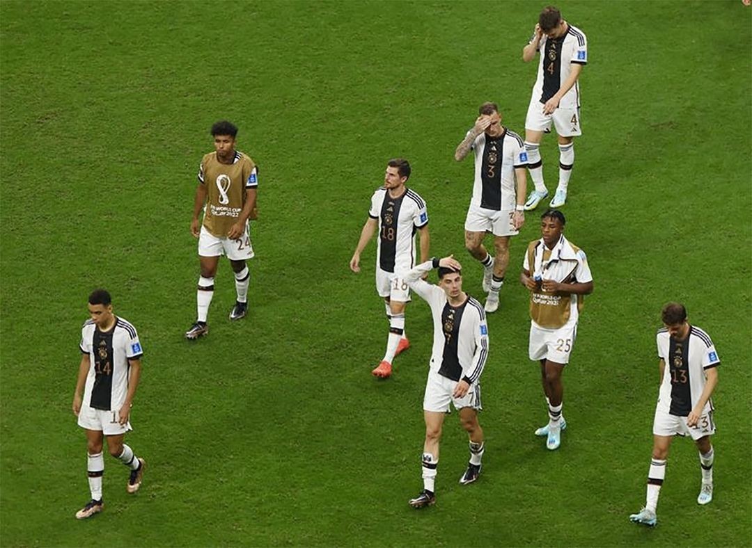 Nước mắt cầu thủ và CĐV Đức