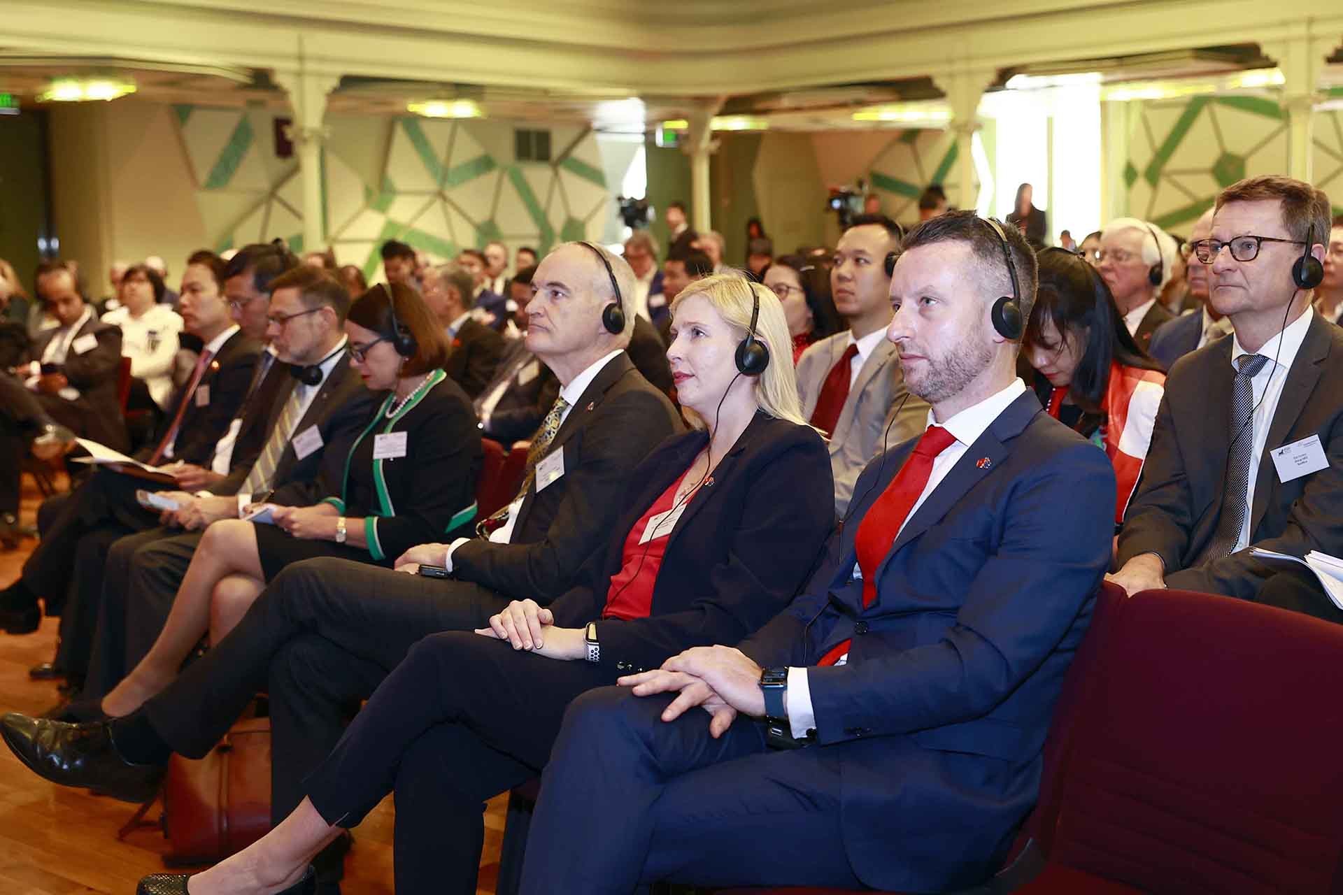 Các đại biểu dự chương trình. (Nguồn: TTXVN)