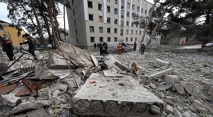 Xung đột Nga-Ukraine: Kiev cảnh báo không kích ở một số khu vực