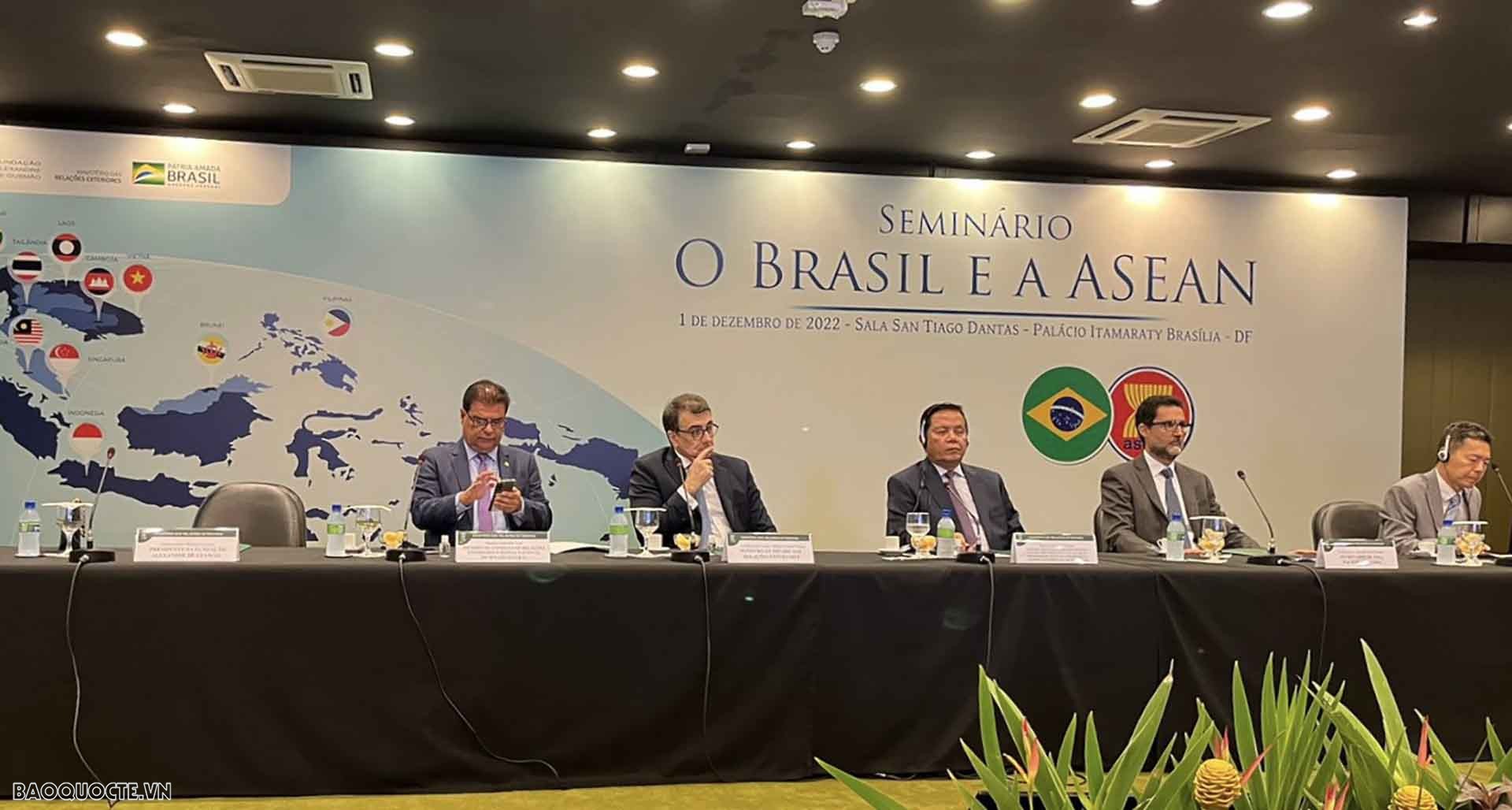 Bộ Ngoại giao Brazil và Ủy ban ASEAN tại Brazil đồng tổ chức Hội thảo ‘Brazil và ASEAN’. Bộ Ngoại giao Brazil và Ủy ban ASEAN tại Brazil đồng tổ chức Hội thảo ‘Brazil và ASEAN’.