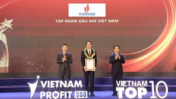 Petrovietnam dẫn đầu bảng xếp hạng 500 doanh nghiệp lợi nhuận tốt nhất Việt Nam