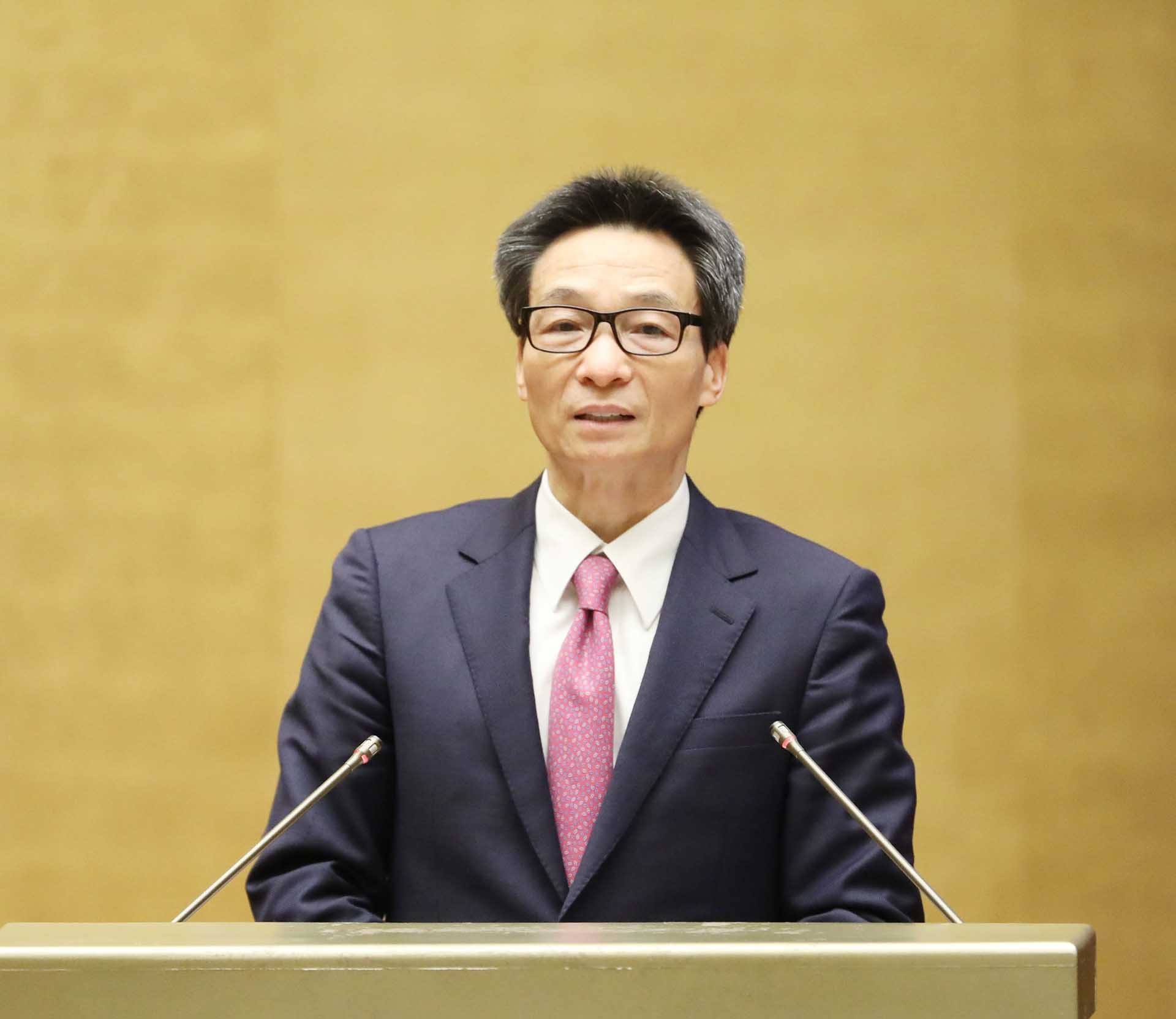 Đồng chí Vũ Đức Đam, Ủy viên Trung ương Đảng, Phó Thủ tướng Chính phủ truyền đạt chuyên đề “Định hướng tổng thể quốc gia thời kỳ 2021-2030, tầm nhìn đến năm 2050”. (Nguồn: TTXVN)