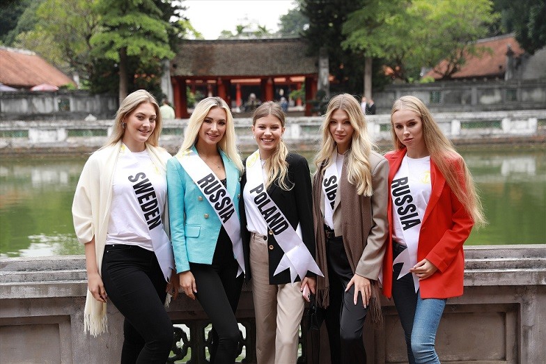 Thí sinh Hoa hậu Du lịch thế giới 2022 khám phá Hà Nội Thí sinh Hoa hậu Du lịch thế giới 2022 khám phá Hà Nội