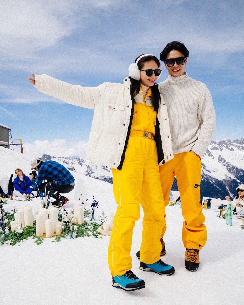 Gu thời trang ăn ý, thiên về đơn sắc của vợ chồng Ngô Thanh Vân - Huy Trần