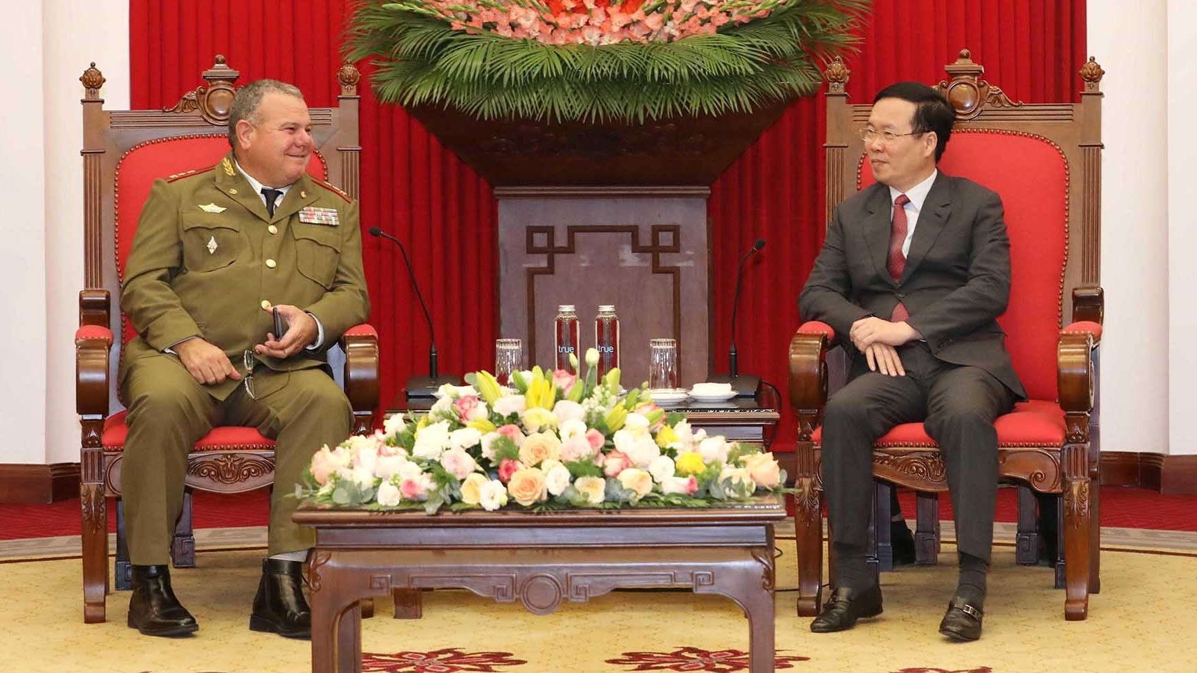 Thường trực Ban Bí thư Võ Văn Thưởng tiếp Chủ nhiệm Chính trị các lực lượng vũ trang cách mạng Cuba