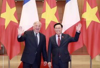 Chủ tịch Quốc hội Vương Đình Huệ hội đàm với Chủ tịch Thượng viện Pháp Gérard Larcher