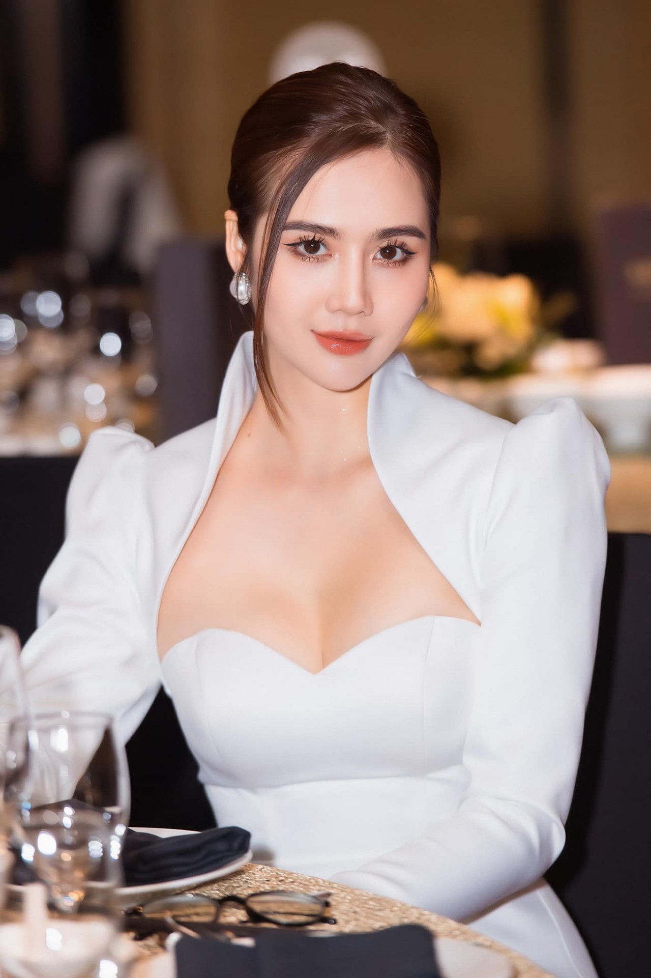 Nhan sắc ngọt ngào của Huyền Lizzie