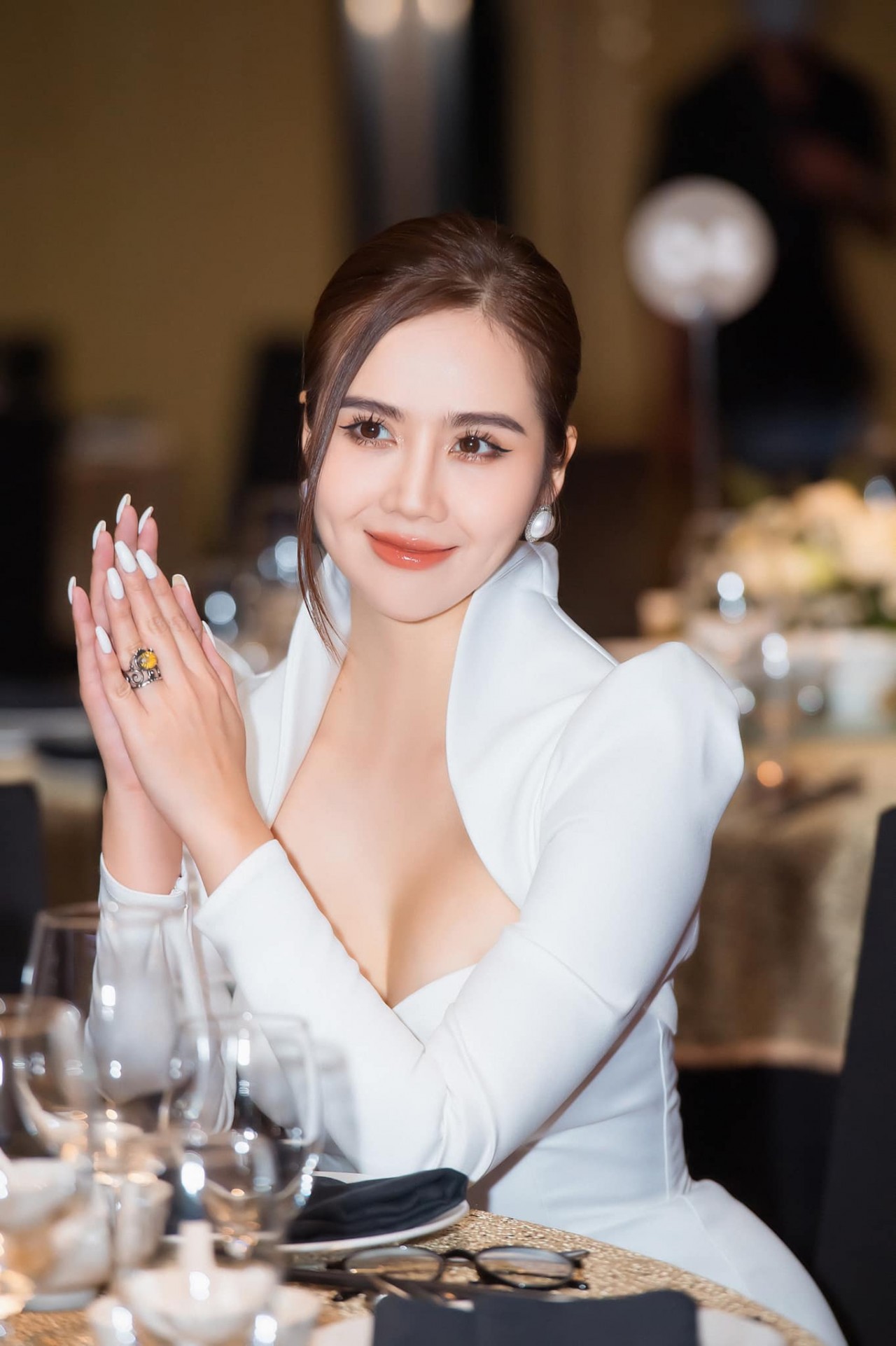 Nhan sắc ngọt ngào của Huyền Lizzie