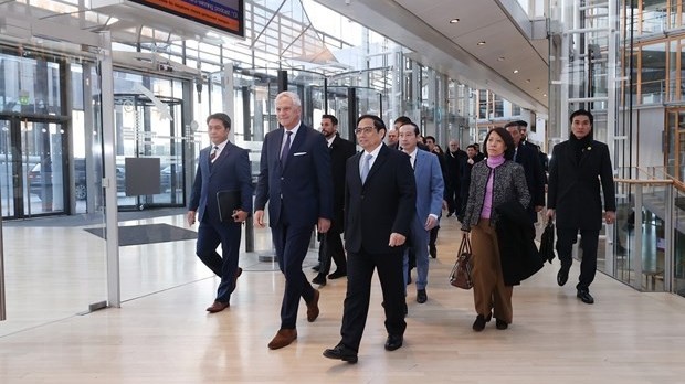 Thủ tướng Chính phủ đề nghị Ngân hàng đầu tư châu Âu thực hiện các dự án với Việt Nam với tiếp cận công bằng, cân bằng hơn