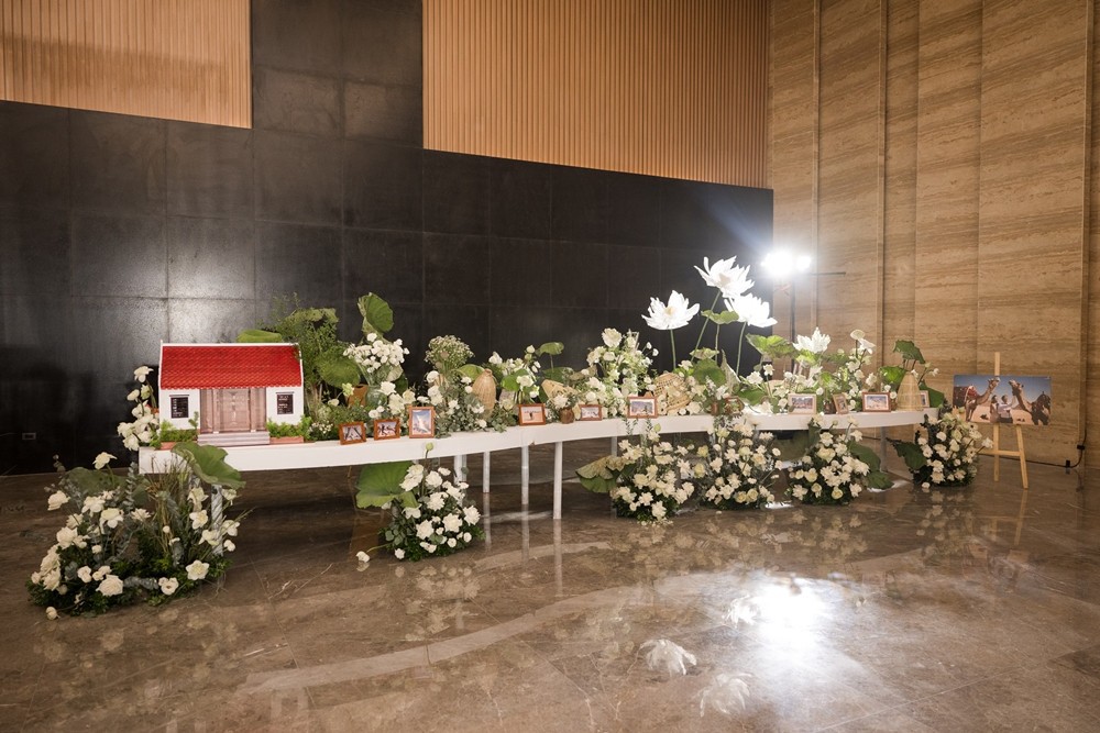 Những hình ảnh đầu tiên từ lễ cưới Hoa hậu Ngọc Hân