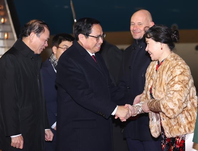 Thủ tướng Phạm Minh Chính đến Amsterdam, bắt đầu thăm chính thức Hà Lan