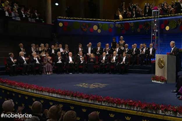 Lễ trao giải Nobel 2022 trực tiếp: Sang trọng và hào nhoáng Lễ trao giải Nobel 2022 trực tiếp: Sang trọng và hào nhoáng