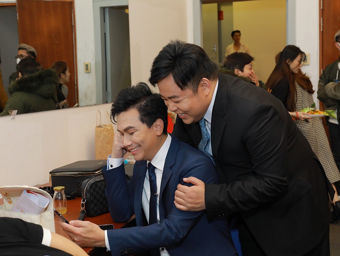 Xuân Phát Tài 11: MC Hoa hậu Jennifer Phạm và dàn sao hội tụ