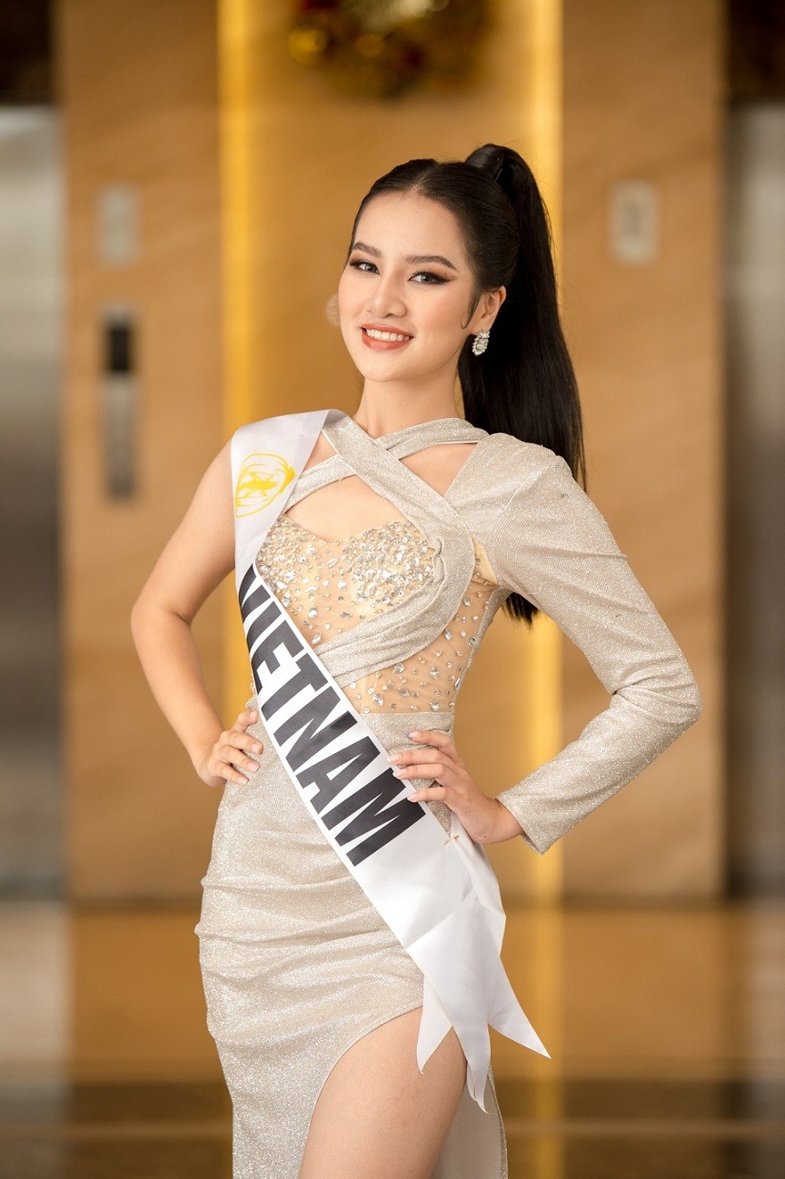 Hành trình trở thành Á hậu Du lịch Thế giới của Hương Ly