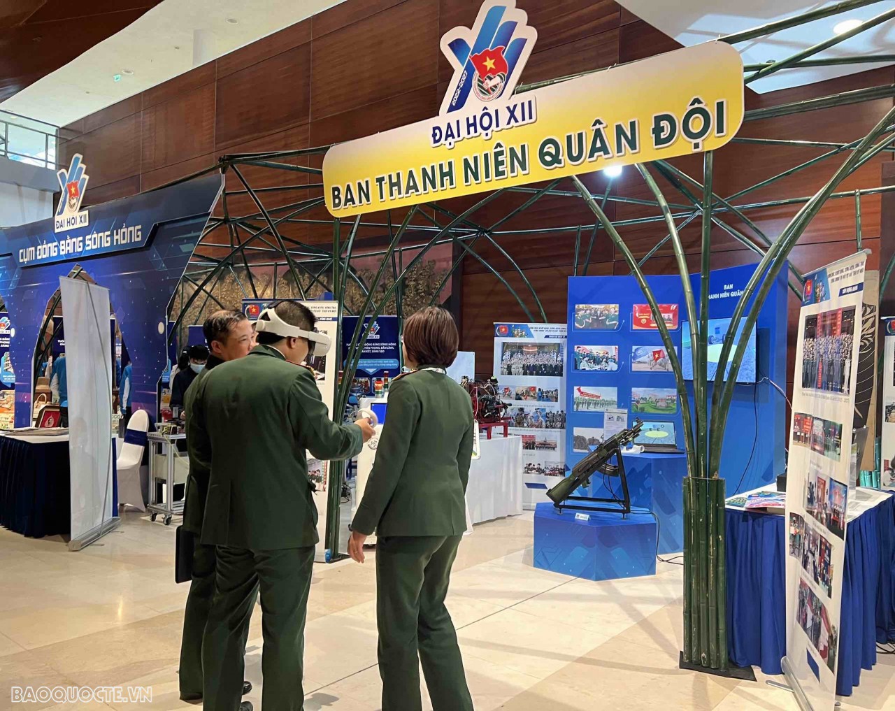 Triển lãm ‘Khát vọng cống hiến – Lẽ sống thanh niên’: Lời tri ân ý nghĩa của thế hệ trẻ tại Đại hội Đoàn toàn quốc lần thứ XII