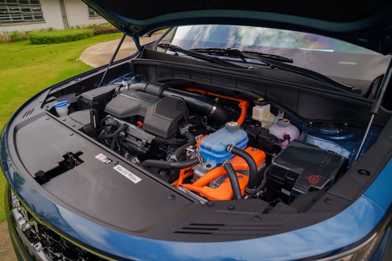 Cận cảnh, bảng giá Kia Sorento Hybrid HEV và PHEV ra mắt tại Việt Nam