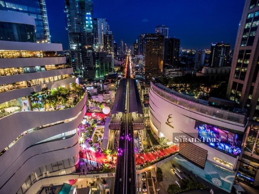 diem tin the gioi sang 1512 phap tim cach chong chiu mua dong microsoft thu hep khoang cach so o chau phi peru ban bo tinh trang khan cap