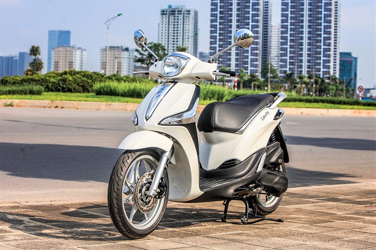 Bảng giá xe Piaggio mới nhất đầu tháng 12/2022