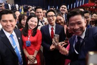 Phó Thủ tướng Vũ Đức Đam: Mở cửa ra thế giới, yêu cầu đầu tiên là giao tiếp, là ngôn ngữ