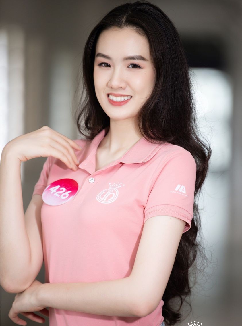 Người đẹp từng bị miệt thị vì nặng 70 kg vào chung kết Hoa hậu Việt Nam 2022 Người đẹp từng bị miệt thị vì nặng 70 kg vào chung kết Hoa hậu Việt Nam 2022