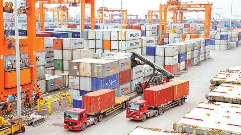 xuat khau ngay 121612 thang du thuong mai len toi 1068 ty usd nguy co don phong ve thuong mai tu my