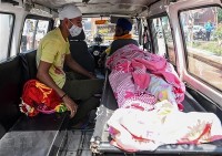 Ấn Độ: Hơn 80 người tử vong nghi do ngộ độc rượu