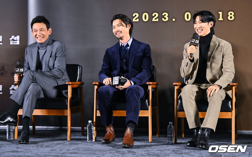 Tài tử Hyun Bin  lịch lãm, nam tính dự họp báo ra mắt phim 'The Point Men'